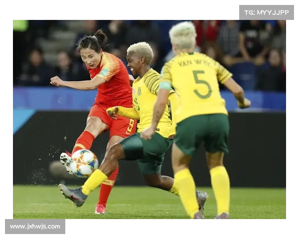 中国足球与巴西足球历史对比分析：发展路径、成就差异与未来展望